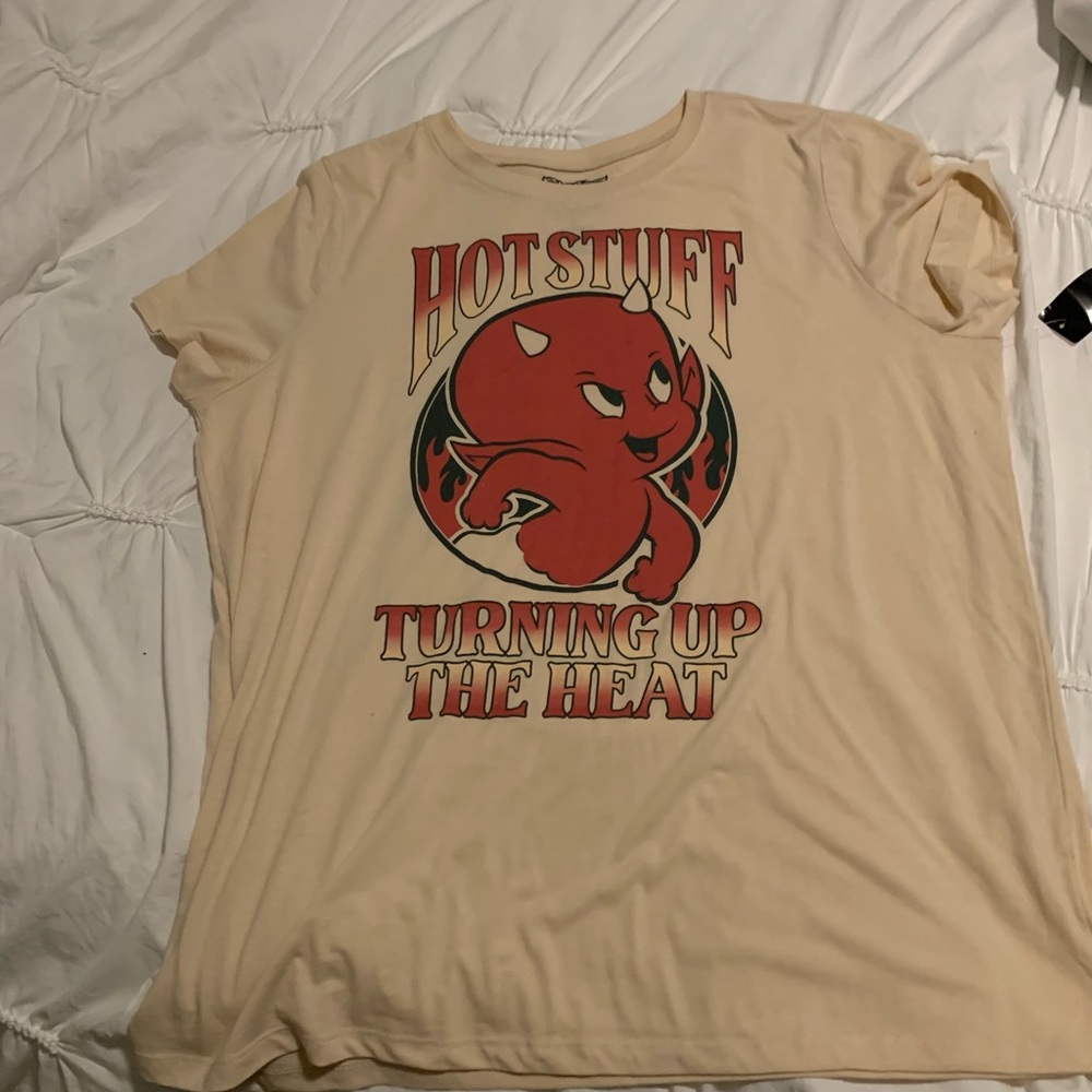 Torrid Graphic Tee-Shirt NWT - Picture 4 of 9